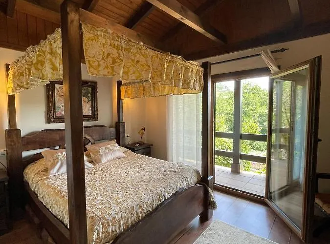 Laura בית נופש *