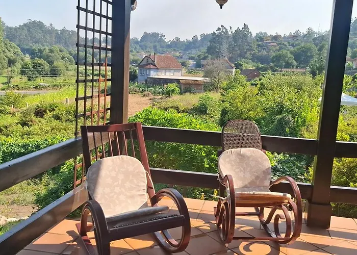 בית נופש Laura *