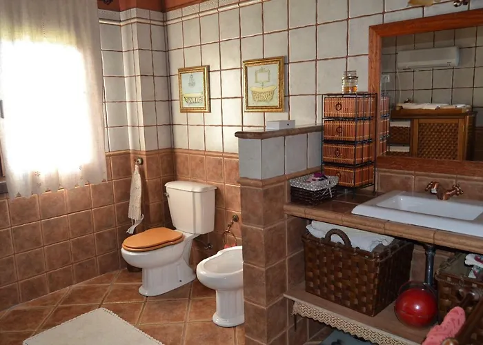 בית נופש Laura *